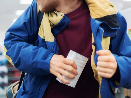 DuPage County, IL shoplifting defense lawyer